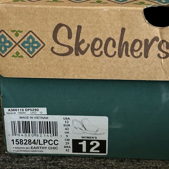 Sketchers Booties. - Picture 5 of 5